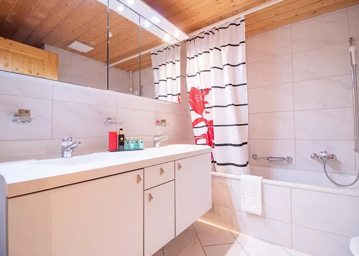 Appartement Padrun 8 -Weisshornbahn-Arosa Zentrum-Top Lage *