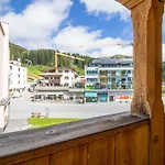 Daire Padrun 8 -weisshornbahn-arosa Zentrum-top Lage Arosa
